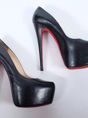 Christian Louboutin 39 US 9 black Shoes Pumps Dolly Alta High Heel platform